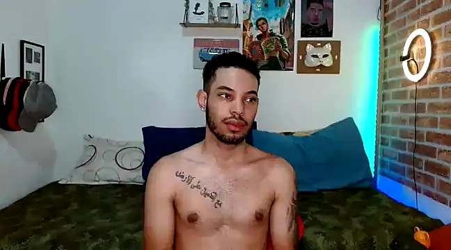 Snapshot of colinbrown chatting on 03.12.25 colinbrown online show from 03.12.25