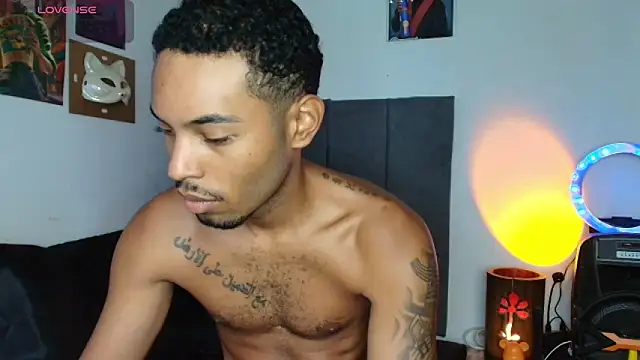 Snapshot of colinbrown chatting on 10.11.25 colinbrown online show from 10.11.25