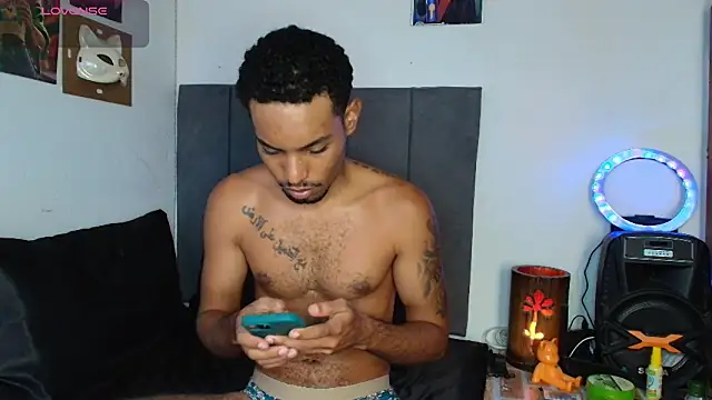 Snapshot of colinbrown chatting on 10.13.25 colinbrown online show from 10.13.25