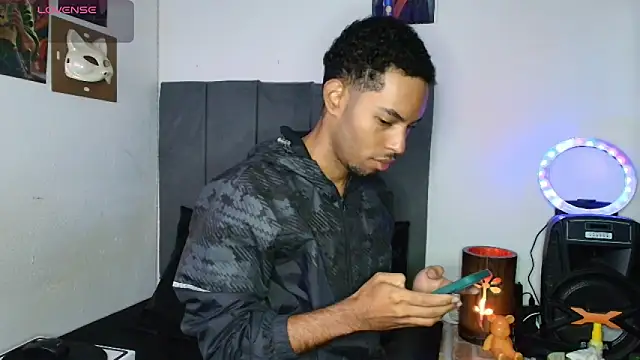 Snapshot of colinbrown chatting on 10.16.25 colinbrown online show from 10.16.25