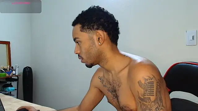 Snapshot of colinbrown chatting on 11.14.25 colinbrown online show from 11.14.25