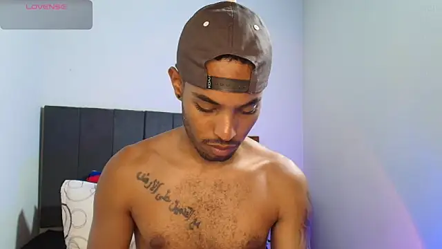 Snapshot of colinbrown chatting on 11.19.25 colinbrown online show from 11.19.25