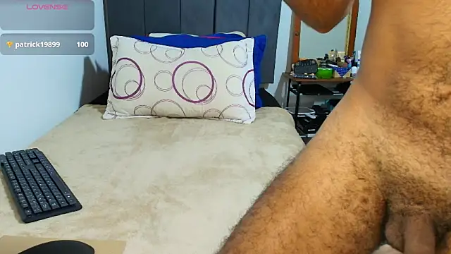 Snapshot of colinbrown chatting on 11.22.25 colinbrown online show from 11.22.25