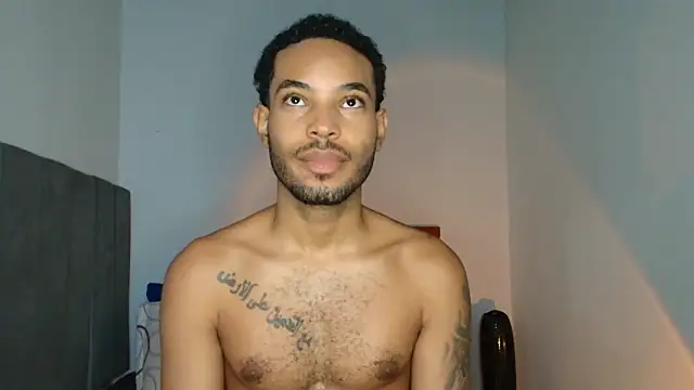 Snapshot of colinbrown chatting on 11.28.25 colinbrown online show from 11.28.25