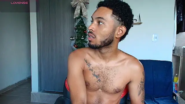 Snapshot of colinbrown chatting on 12.18.25 colinbrown online show from 12.18.25