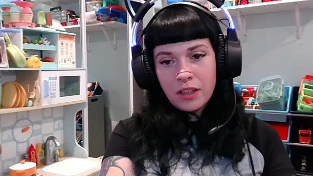 Snapshot of Marcelinegoddess chatting on 02.19.25 Marcelinegoddess online show from 02.19.25