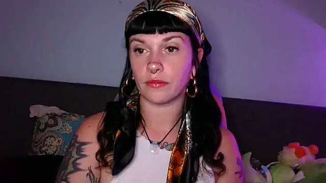 Snapshot of Marcelinegoddess chatting on 09.16.25 Marcelinegoddess online show from 09.16.25