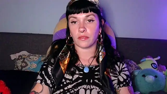 Snapshot of Marcelinegoddess chatting on 10.03.25 Marcelinegoddess online show from 10.03.25