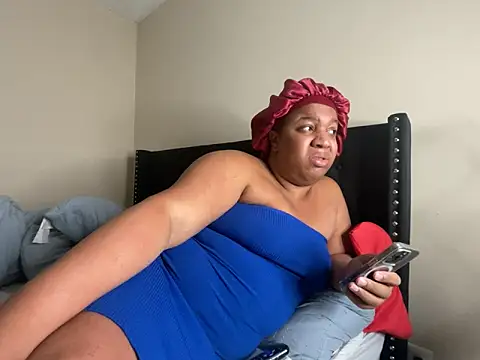 Badgirlbrittt online show from 03.12.25