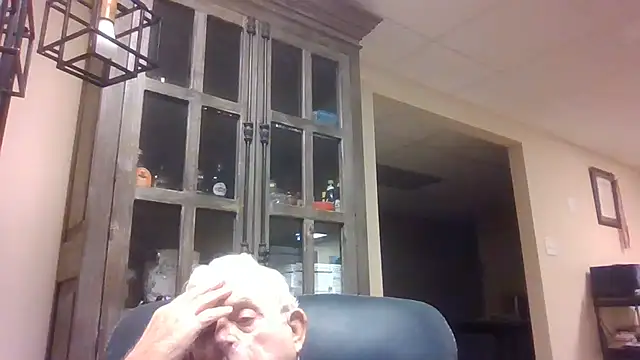 Snapshot of bootlegmanz chatting on 06.06.26 bootlegmanz online show from 06.06.26