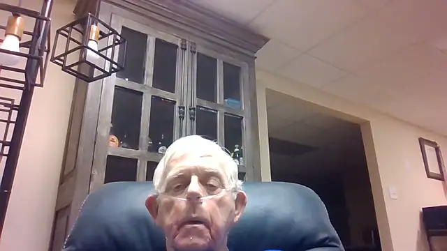 Snapshot of bootlegmanz chatting on 06.11.26 bootlegmanz online show from 06.11.26