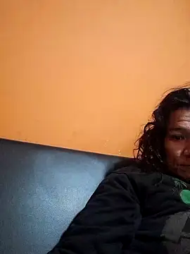 miicheele32 online show from 02.05.25