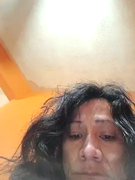 miicheele32 online show from 03.13.25