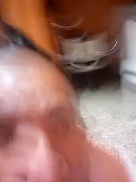 miicheele32 online show from 09.19.25