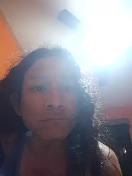 miicheele32 online show from 10.12.25