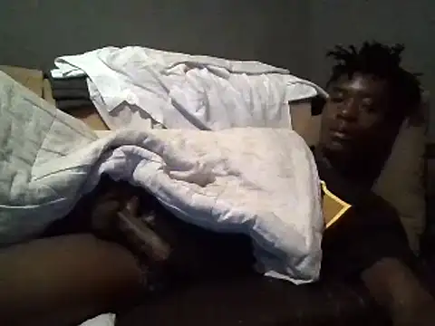 Snapshot of SmallGoodNutts chatting on 02.04.25 SmallGoodNutts online show from 02.04.25