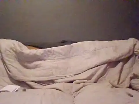 Snapshot of SmallGoodNutts chatting on 02.04.25 SmallGoodNutts online show from 02.04.25