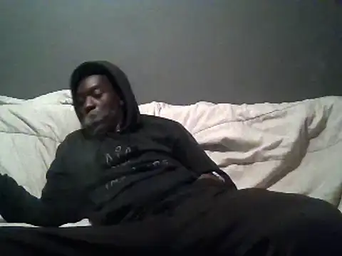 Snapshot of SmallGoodNutts chatting on 02.06.25 SmallGoodNutts online show from 02.06.25