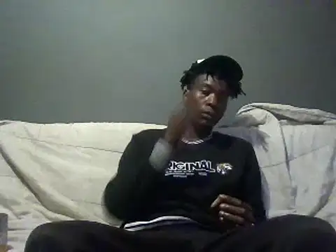 Snapshot of SmallGoodNutts chatting on 02.07.25 SmallGoodNutts online show from 02.07.25