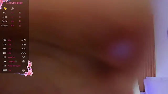 Snapshot of sophiecherry_ chatting on 02.18.25 sophiecherry  online show from 02.18.25