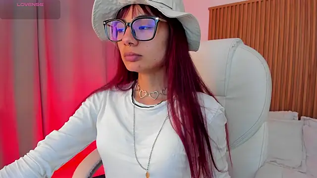 sophiecherry  online show from 11.12.25