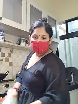 IND COUPLE1 online show from 12.11.24