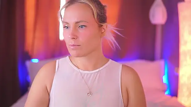 Charming Daphny online show from 09.14.25