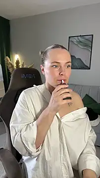 Charming Daphny online show from 06.12.26