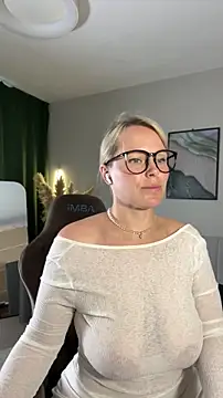 Charming Daphny online show from 06.19.26