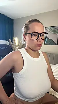 Charming Daphny online show from 06.26.26