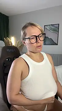 Charming Daphny online show from 06.28.26