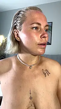 Charming Daphny online show from 07.27.26