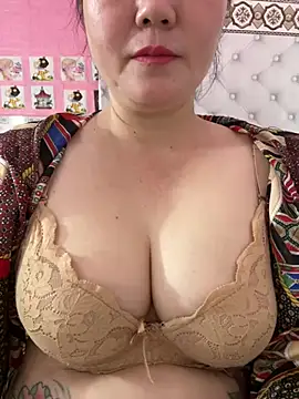 Snapshot of Ory22 chatting on 06.16.26 Ory22 online show from 06.16.26