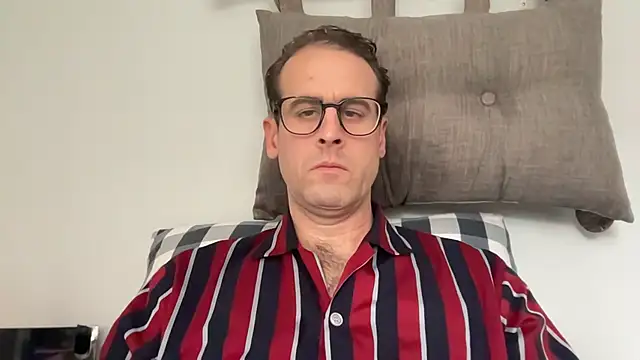 Snapshot of StarrMan99 chatting on 12.24.24 StarrMan99 online show from 12.24.24