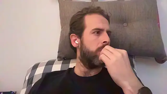 Snapshot of StarrMan99 chatting on 03.06.25 StarrMan99 online show from 03.06.25