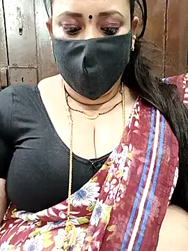 Snapshot of ashikaa_r chatting on 01.09.26 ashikaa r online show from 01.09.26