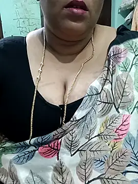 Snapshot of ashikaa_r chatting on 03.09.26 ashikaa r online show from 03.09.26