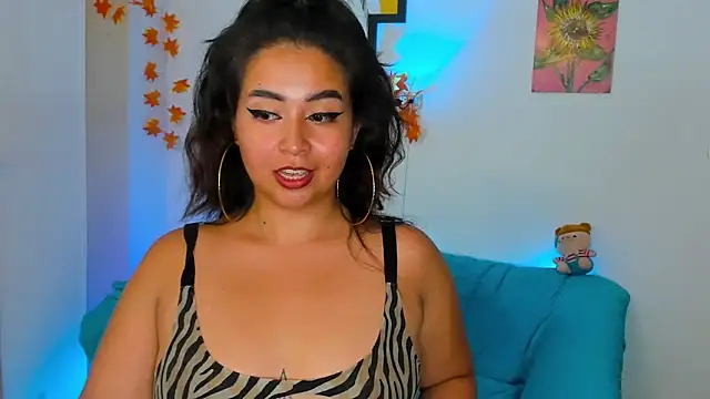 Snapshot of LiahDiaz chatting on 01.11.25 LiahDiaz online show from 01.11.25