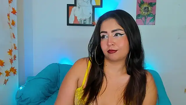 Snapshot of LiahDiaz chatting on 02.25.25 LiahDiaz online show from 02.25.25