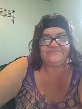 Snapshot of mcv131985 chatting on 02.05.25 mcv131985 online show from 02.05.25