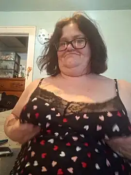 Snapshot of mcv131985 chatting on 02.06.25 mcv131985 online show from 02.06.25