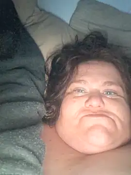 Snapshot of mcv131985 chatting on 02.16.25 mcv131985 online show from 02.16.25