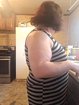 Snapshot of mcv131985 chatting on 02.24.25 mcv131985 online show from 02.24.25