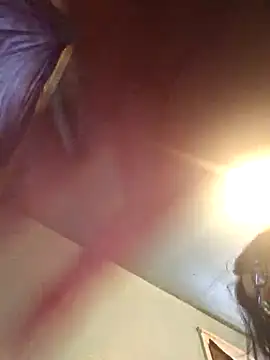 Snapshot of mcv131985 chatting on 03.09.25 mcv131985 online show from 03.09.25