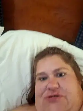 Snapshot of mcv131985 chatting on 10.03.25 mcv131985 online show from 10.03.25