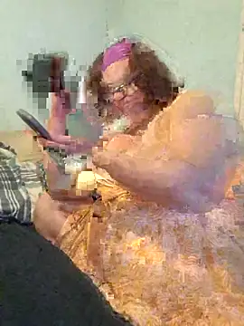 Snapshot of mcv131985 chatting on 11.13.25 mcv131985 online show from 11.13.25