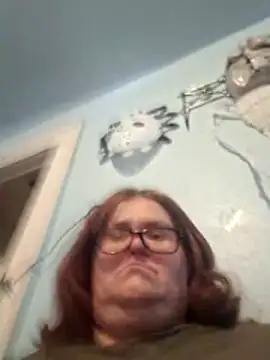 Snapshot of mcv131985 chatting on 03.30.26 mcv131985 online show from 03.30.26