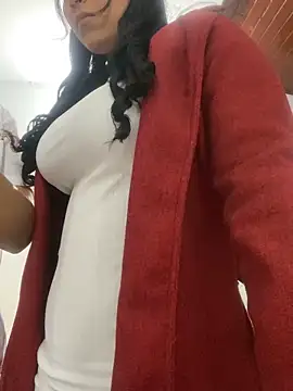 Snapshot of luisa16xxx chatting on 12.25.24 luisa16xxx online show from 12.25.24