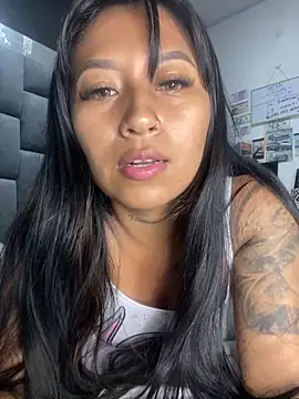 Snapshot of luisa16xxx chatting on 03.13.25 luisa16xxx online show from 03.13.25