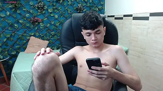 Waturox online show from 02.25.25